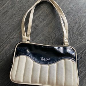 Trophy queen purse